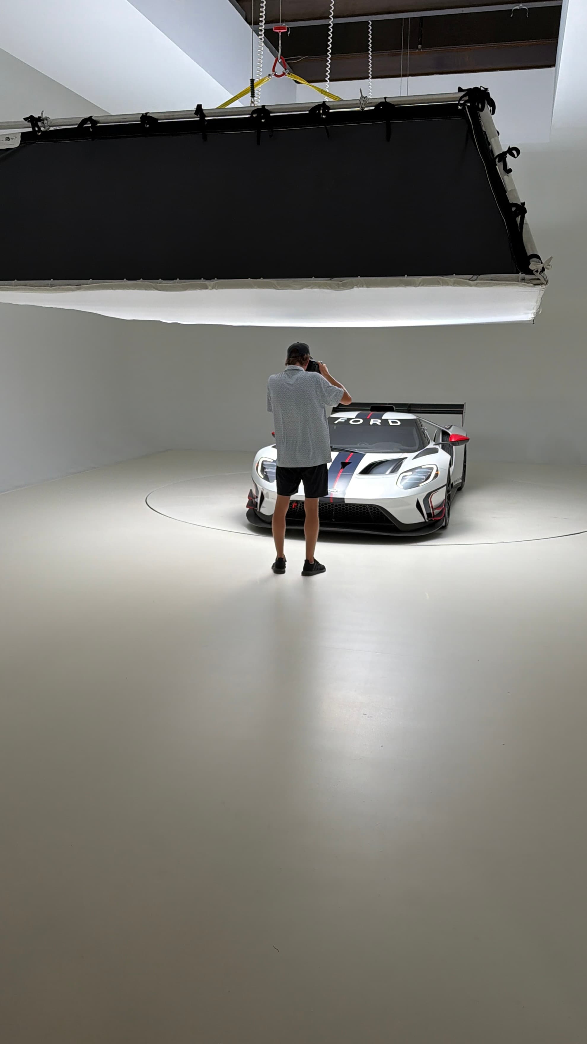 Shooting the Ford GT MkII in the studio